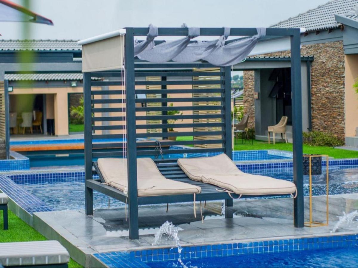 The Lux Hotel And Resorts Louis Trichardt Bagian luar foto