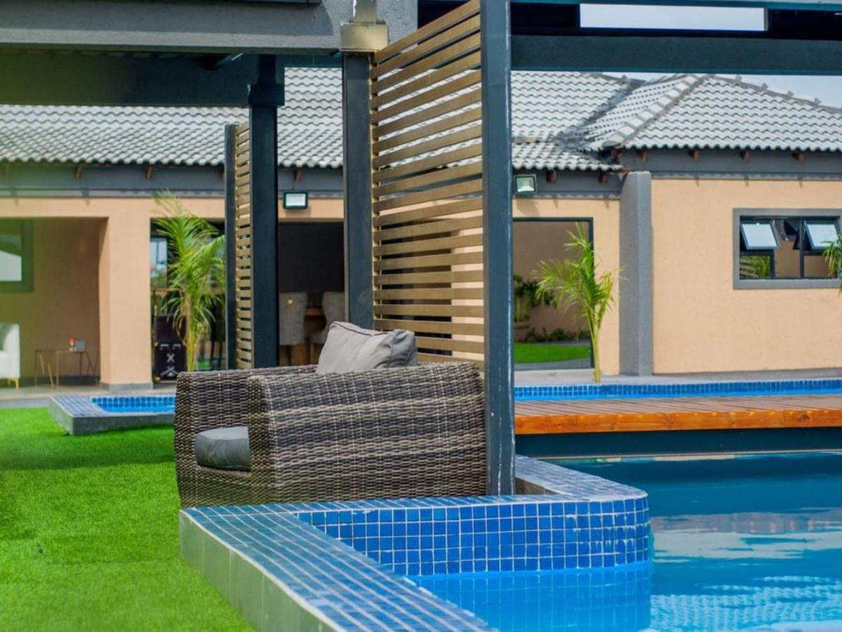 The Lux Hotel And Resorts Louis Trichardt Bagian luar foto