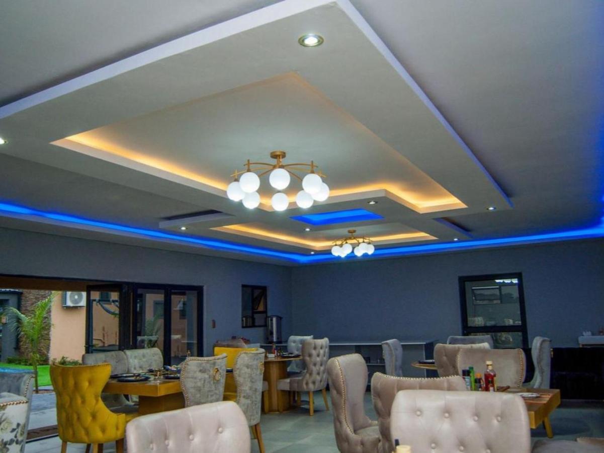 The Lux Hotel And Resorts Louis Trichardt Bagian luar foto