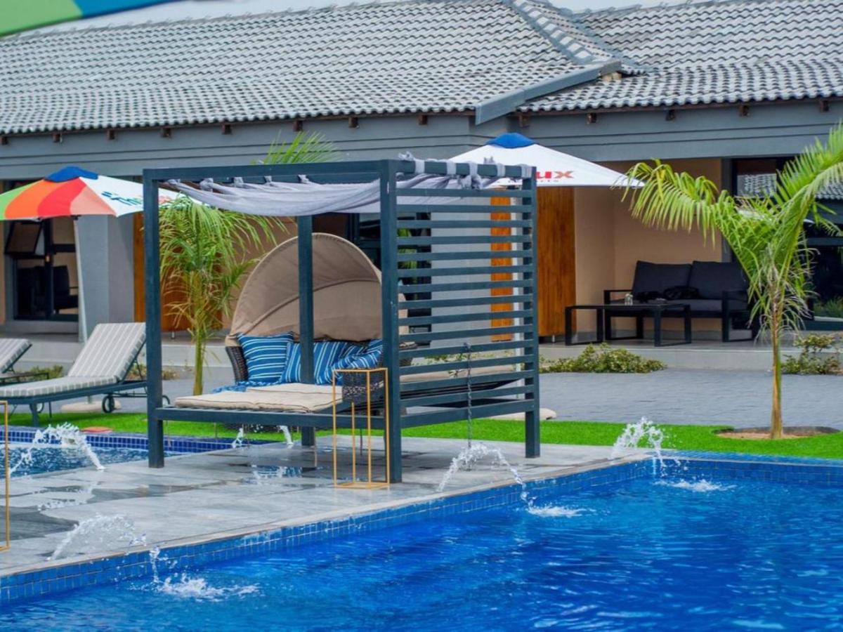 The Lux Hotel And Resorts Louis Trichardt Bagian luar foto