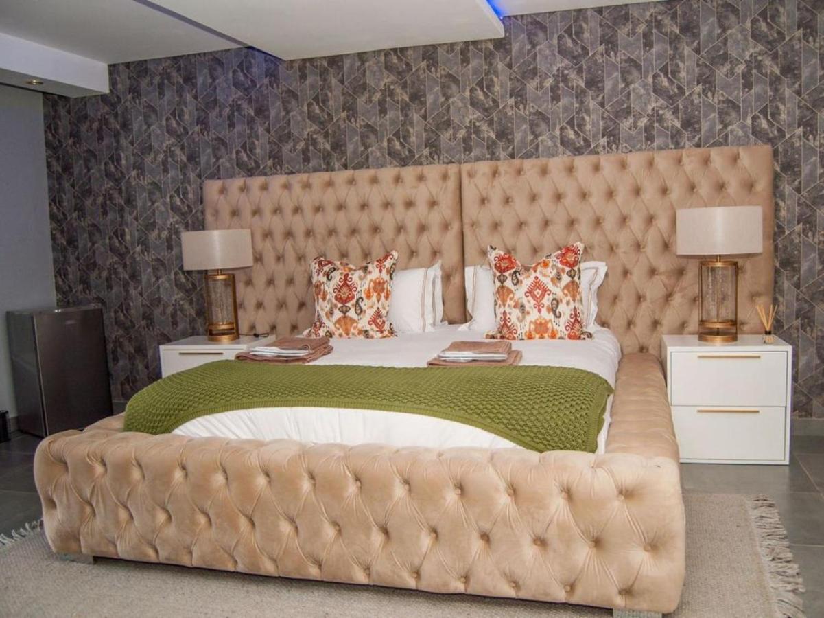 The Lux Hotel And Resorts Louis Trichardt Bagian luar foto