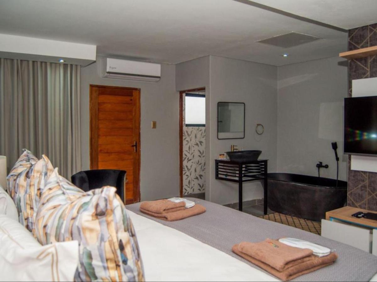 The Lux Hotel And Resorts Louis Trichardt Bagian luar foto