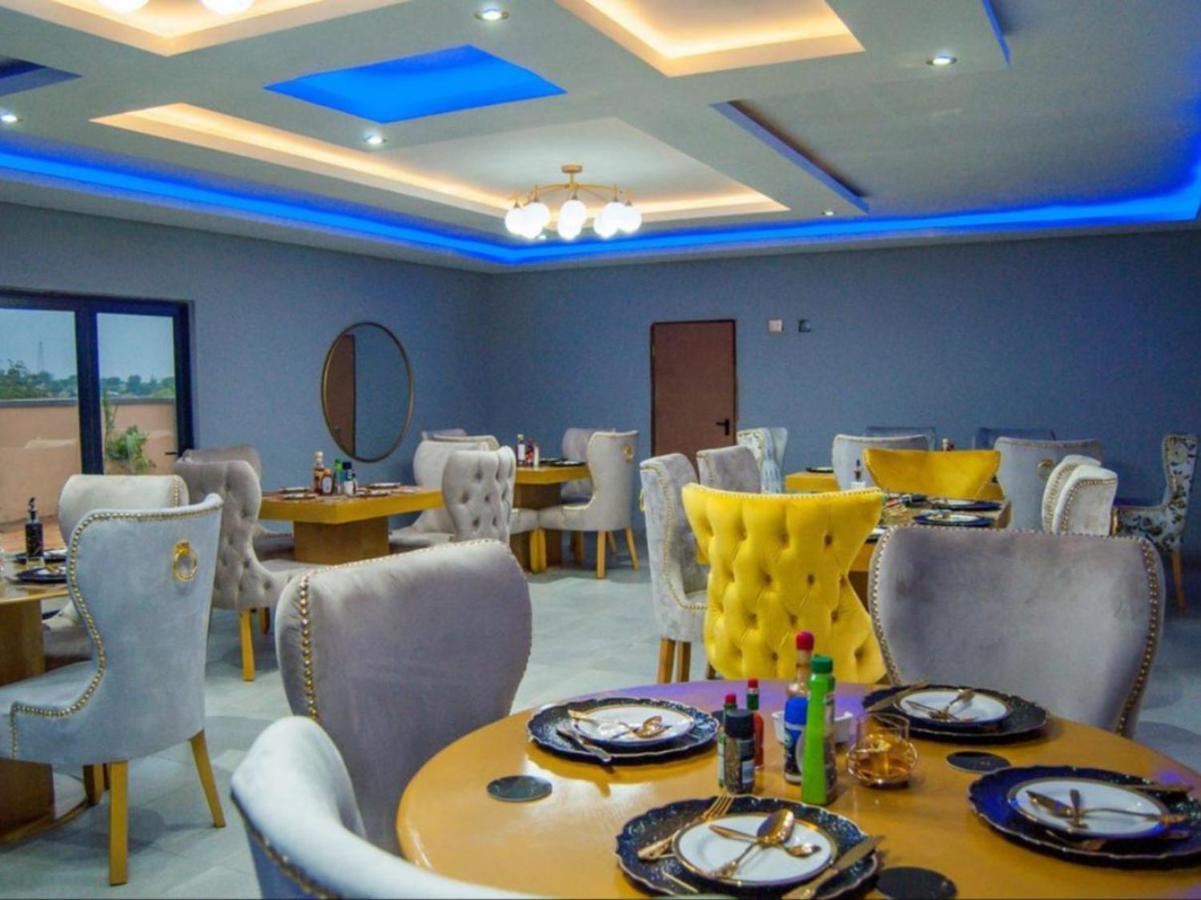The Lux Hotel And Resorts Louis Trichardt Bagian luar foto