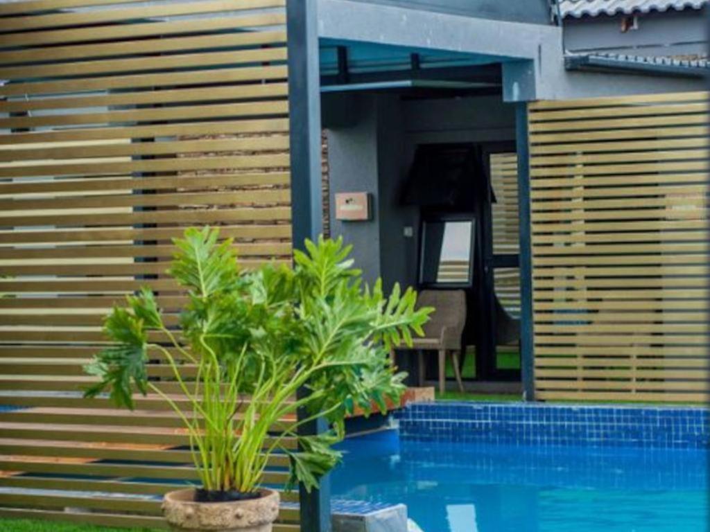 The Lux Hotel And Resorts Louis Trichardt Bagian luar foto