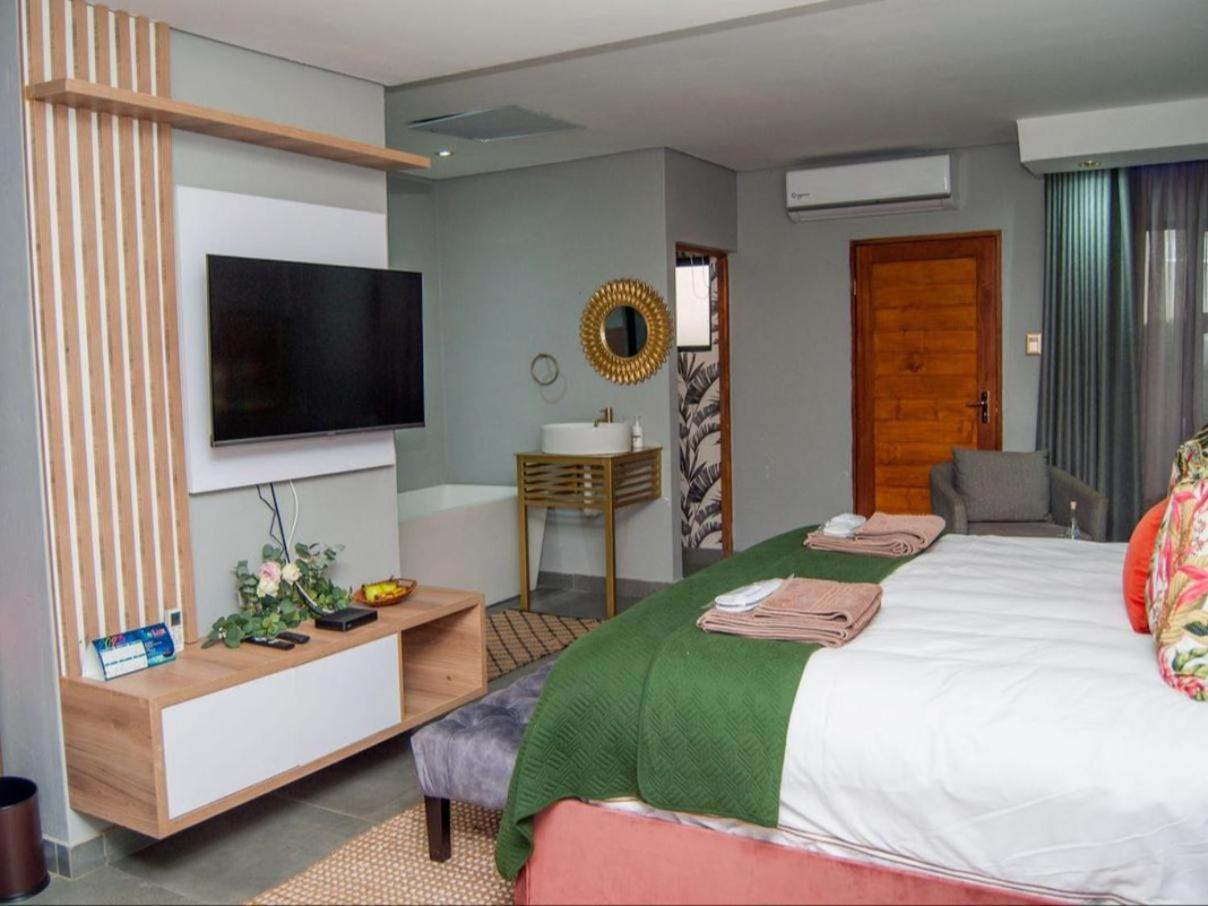 The Lux Hotel And Resorts Louis Trichardt Bagian luar foto