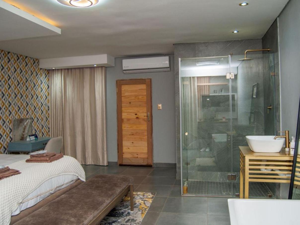 The Lux Hotel And Resorts Louis Trichardt Bagian luar foto